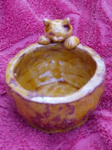 Sculpture de christine girardot: pot au chat