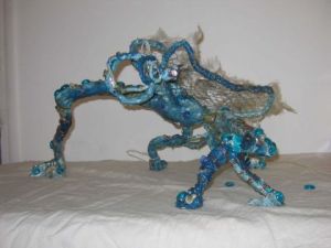 Sculpture de isabelle drouot: roberta moustique cosmique sexy in love