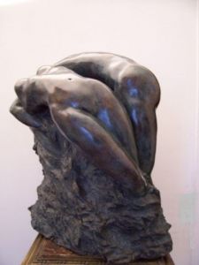 Sculpture de Leonor Luis: enlacement 