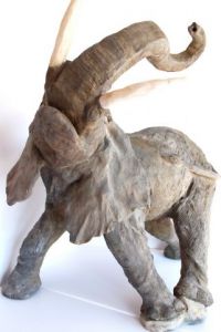 Sculpture de Breval: babar 2