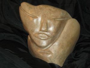 Sculpture de Ghyslaine C L G: L'étrange