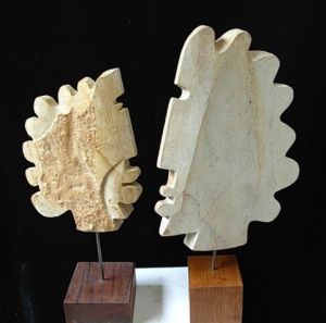 Sculpture de pierre carcauzon: duo rencontre
