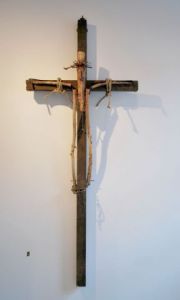 Sculpture de Louise Parenteau: LA CRUCIFIXION