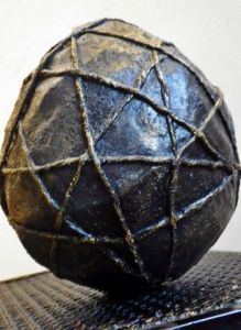 Sculpture de MURIEL AUSTRUY: naissance contrôlée