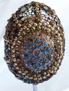 Sculpture de MURIEL AUSTRUY: oeuf de basilic