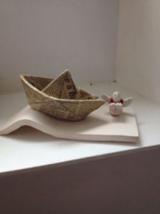 Sculpture de monique josie: chute de bateau