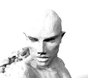 Sculpture de MOWA: L'approche (ou quelque chose comme ça)...