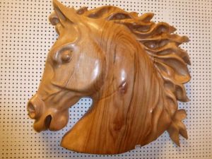 Sculpture de joelle couderc: Crinière au vent