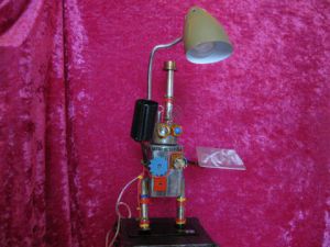 Sculpture de bellagamba  gilles: lampe  robot