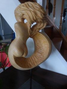 Sculpture de joelle couderc: Femme d'écume