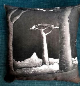 Art_textile de Marie-Pierre JAN: coussin NB n°2