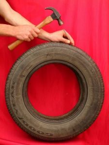 Oeuvre de Farhad le cavalier: sabotage