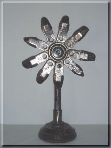 Sculpture de Roland GOURDON: Le PISSENLIT