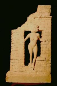 Sculpture de lorus: la fille aux chats