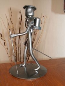 Sculpture de toni: marcheur nordique