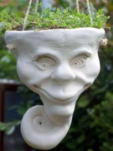 Sculpture de maiween: trollicorne