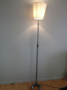 Sculpture de IZI: Up Pipe 002