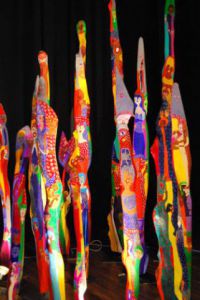 Sculpture de Aconcha: El Monte. Installation Totems