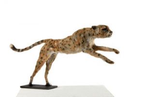 Sculpture de Breval: petit guépard à moustache relevée