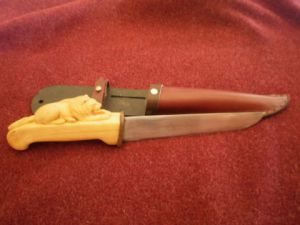 Sculpture de Clement MOUCHE: Lion couché