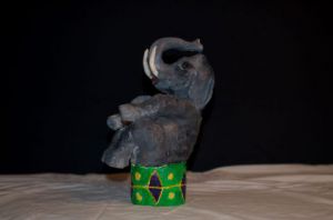 Sculpture de Mireille ULLA: Eléphant de Cirque