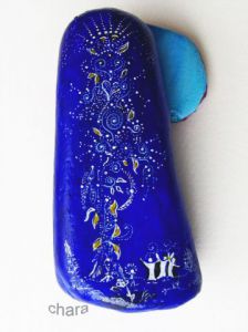 Oeuvre de chara: Trois rois et l'arbre de vie - Dessin sur galet