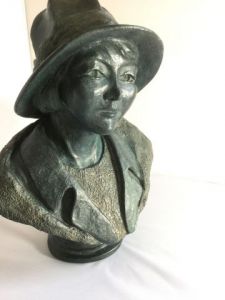 Sculpture de Pascale  POULARD: Coco mademoiselle 