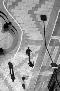 Photo de SERGE STRIPPENTOIR: En chemin...