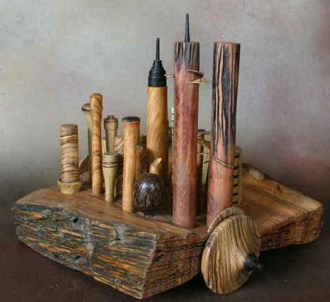 Le dragon terrassant St Michel - Sculpture - le castor Le dragon terrassant St Michel - Sculpture - le castor