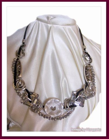 L'artiste Hergante - Peelly L'artiste Hergante - Peelly