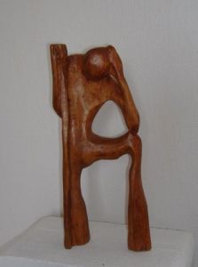 Sculpture de Nai: l'homme pensif