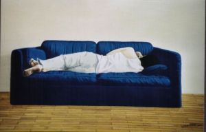 Voir cette oeuvre de Verone Ferat: Sofa bleu