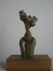 Sculpture de Remy Mongo-Etsion: volupté téké