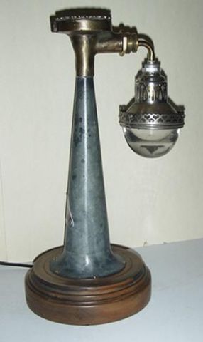 Lampe  - Artisanat - Daniel Barre Lampe  - Artisanat - Daniel Barre