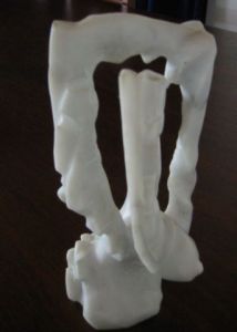 Sculpture de Remy Mongo-Etsion: étreinte