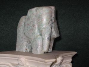 Sculpture de Ghyslaine C L G: L'éléphant