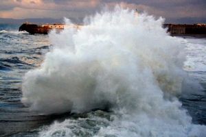 Photo de harimoart: la mer en colère 2