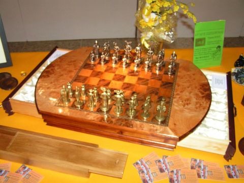 Echiquier en loupe d'orme - Artisanat - Victorien DUPUY Echiquier en loupe d'orme - Artisanat - Victorien DUPUY