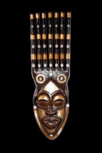 Voir cette oeuvre de Maskana: Niobé - Masque Ethnique -