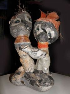 Sculpture de monemaier: SCULPTURE PERSONNAGE..... Couple heureux