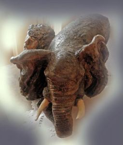 Voir cette oeuvre de monemaier: SCULPTURE  TERRE ELEPHANT  ... SYMBIOSE DE L'HOMME & DE L'ELEPHANT