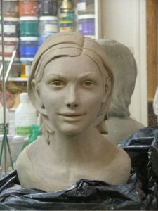 Sculpture de Elisabeth Bonvalot: Buste de Laurette Fugain