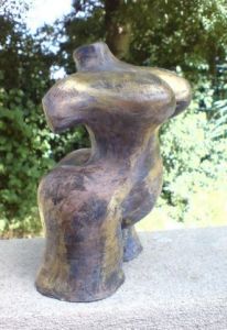 Sculpture de veronique dessegno: femme