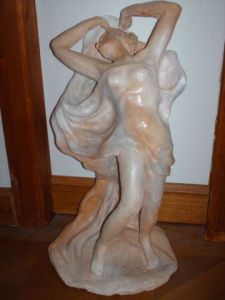 Sculpture de nelly ARCHONDOULIS : danseuse