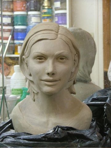 L'artiste Elisabeth Bonvalot - Buste de Laurette Fugain
