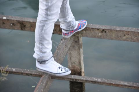 L'artiste N Troy - sur l'eau