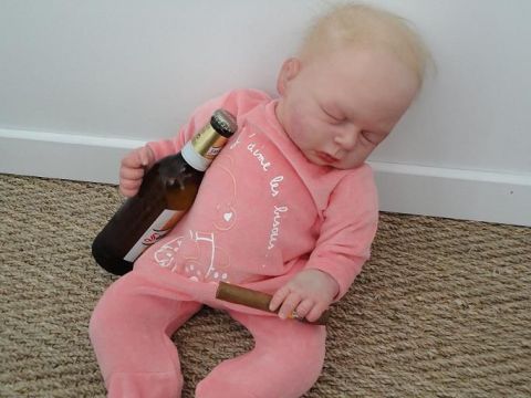 junky baby - Sculpture - SHERA junky baby - Sculpture - SHERA