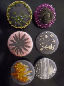 Art_textile de COSIFAJO: boutons bijoux