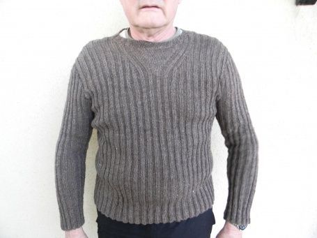 Pull homme cintré - Art textile - jetricote Pull homme cintré - Art textile - jetricote