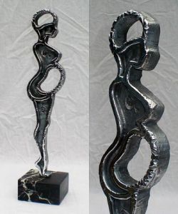 Sculpture de Philippe Rocca: Femme enceinte